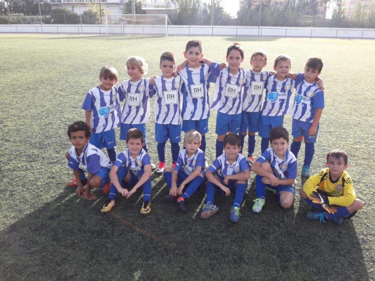 El ACD Prebenjamín en el torneo solidario de Torreblanca