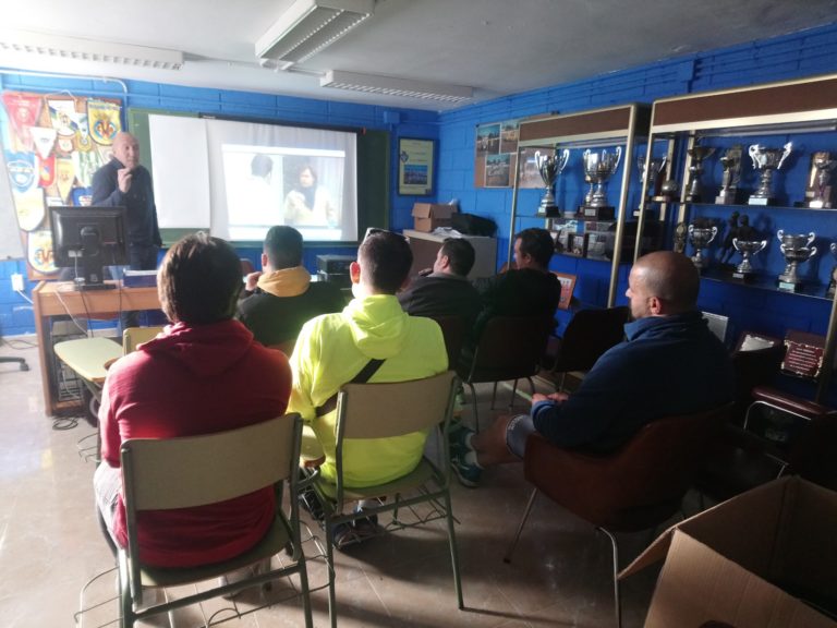 CHARLA FORMATIVA PARA NUESTROS MONITORES